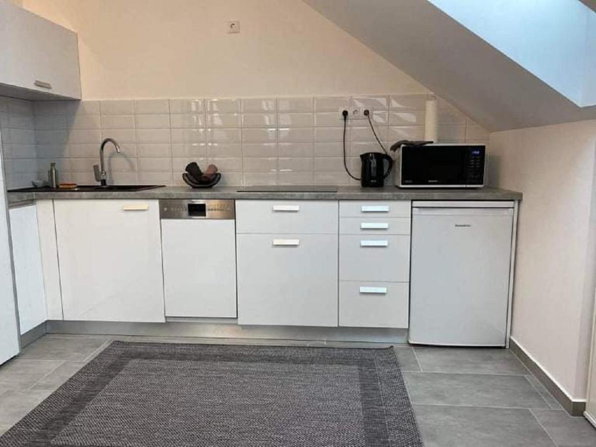 Appartement Gréta Lux Apartman à Hajdúszoboszló Extérieur photo